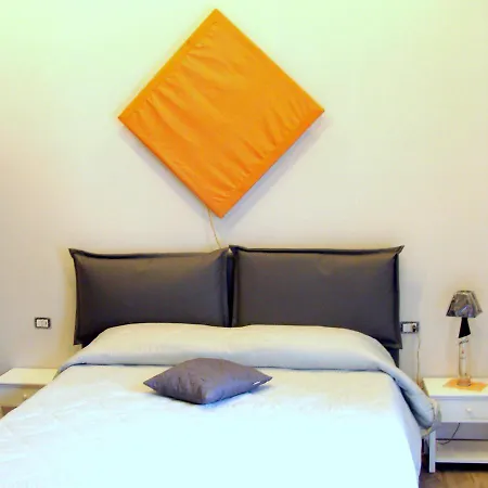 Guest house Le Stanze Di Archimede Naples